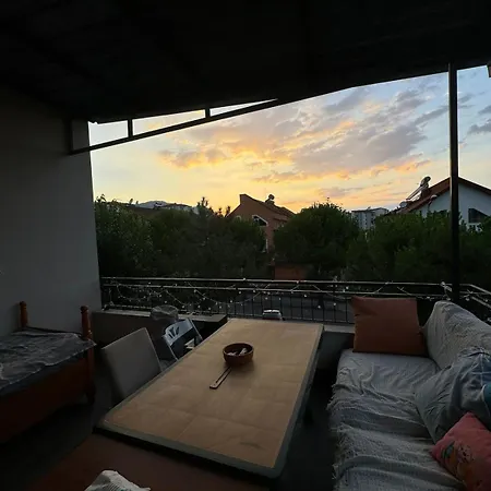 Detached House With Garden In Center デニズリ