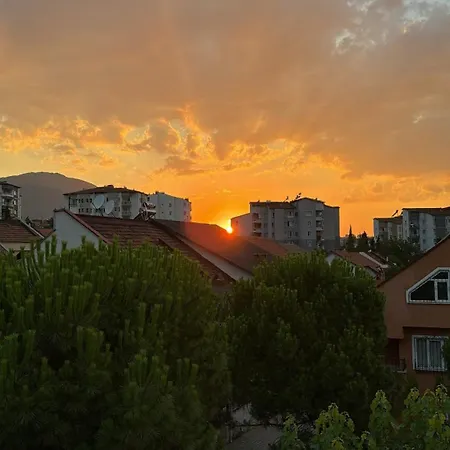 Detached House With Garden In Center Вилла Деницли
