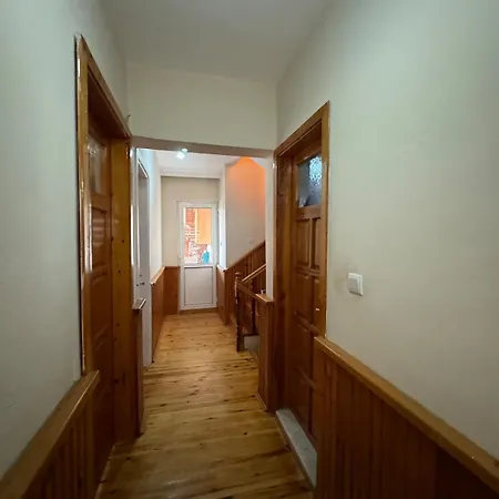 Detached House With Garden In Center Villa