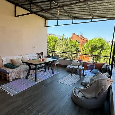 Detached House With Garden In Center Вилла Деницли