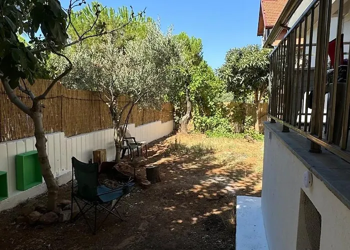 Detached House With Garden In Center Vila Denizli (Denizli)